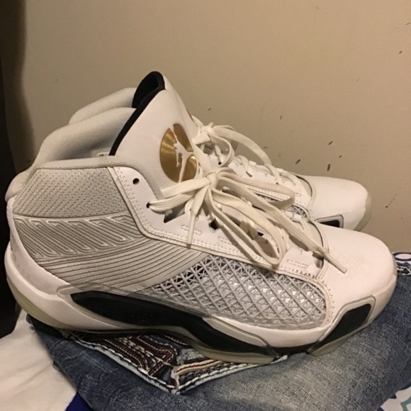 🔥 Air Jordan, 38 Fiba super condition, great price, see pics. Size 10.5 - Picture 2 of 7